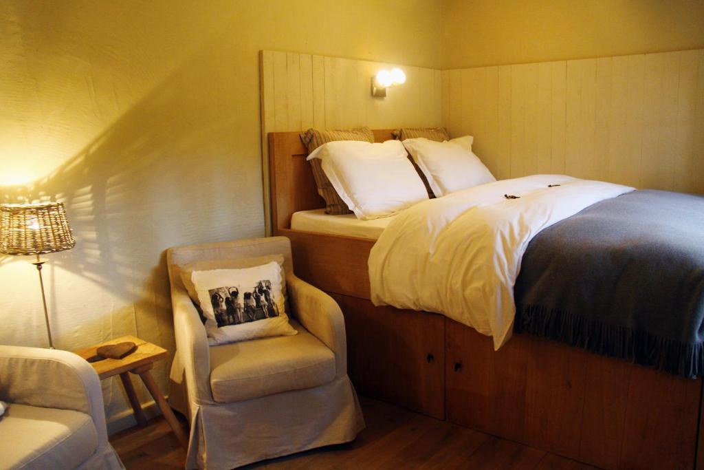 B&B Hoeve De Steenoven Damme Ruang foto